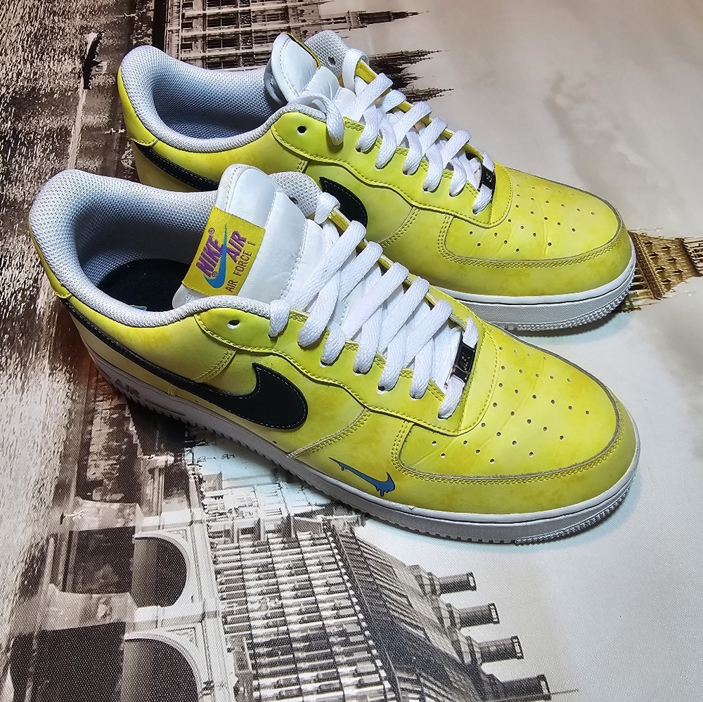 2020-nike men's air force low Peace Love men's size 12 without box yellow/White